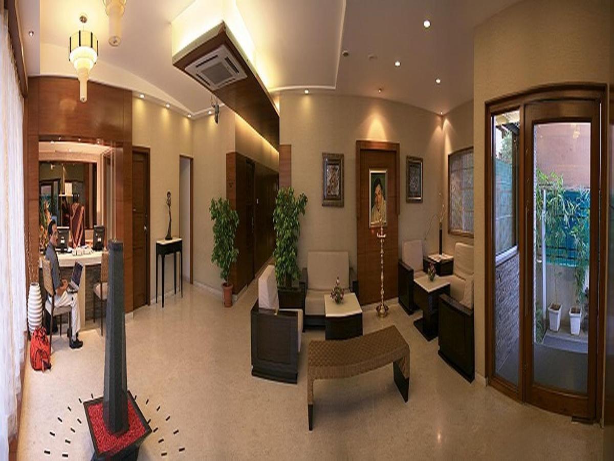 Hotel Dr Rajkumar International Бангалор Экстерьер фото
