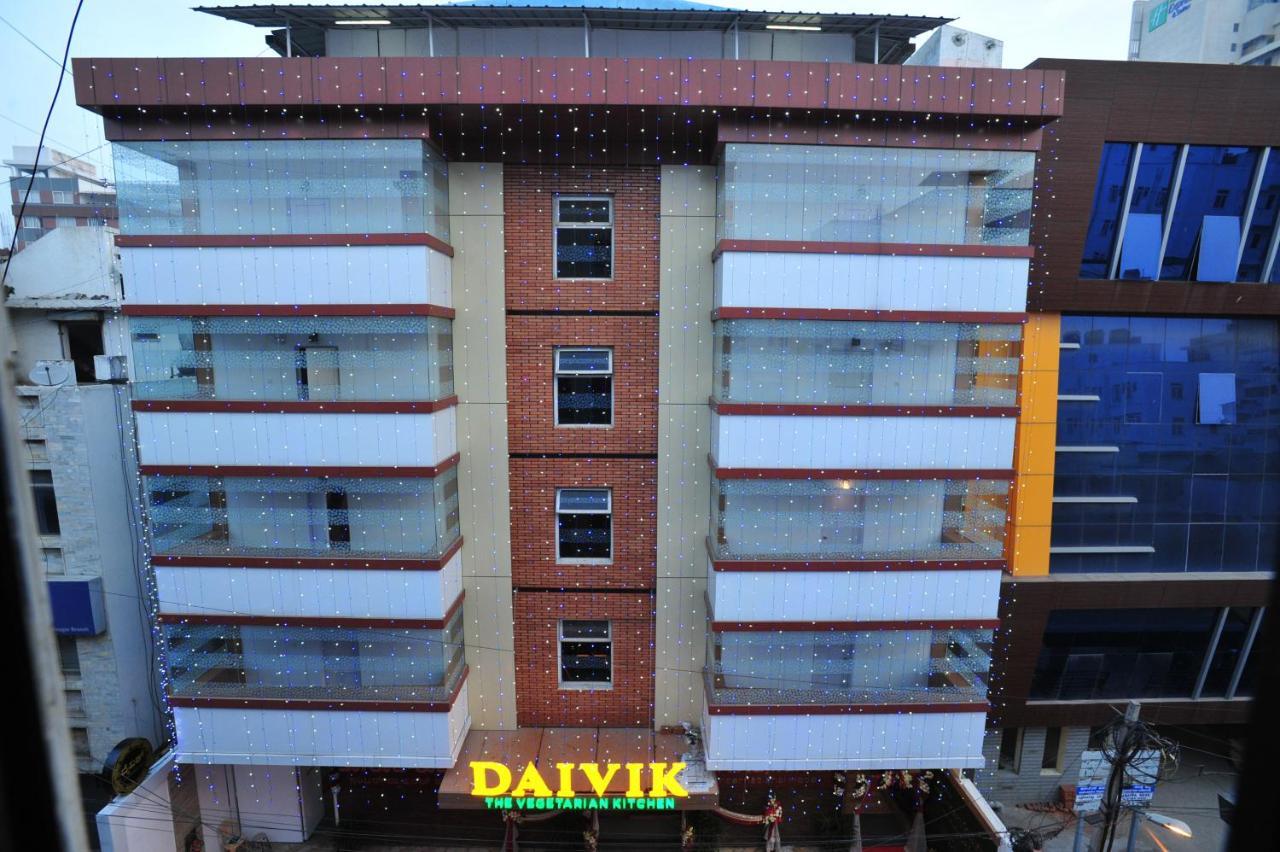 Hotel Dr Rajkumar International Бангалор Номер фото